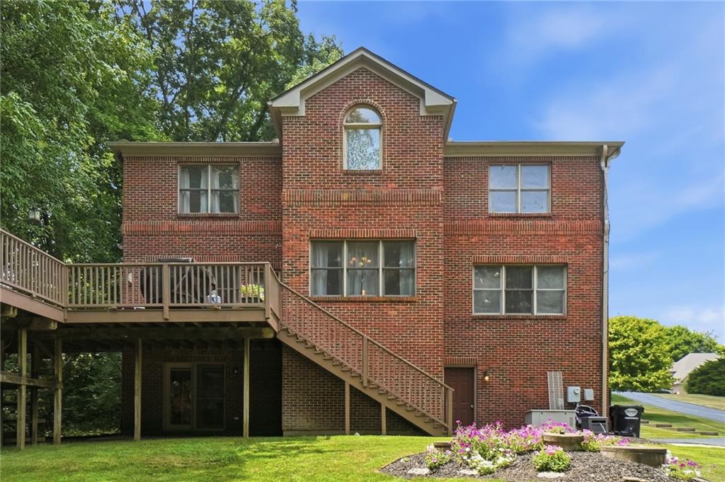 185 Woods Edge Property Photo 59