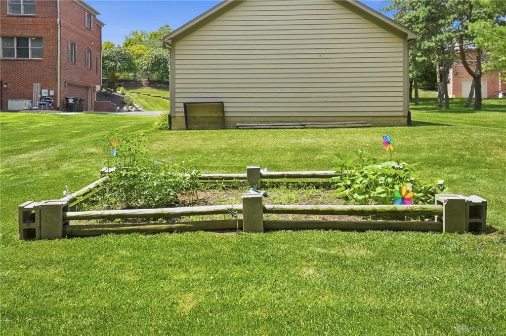 185 Woods Edge Property Photo 70