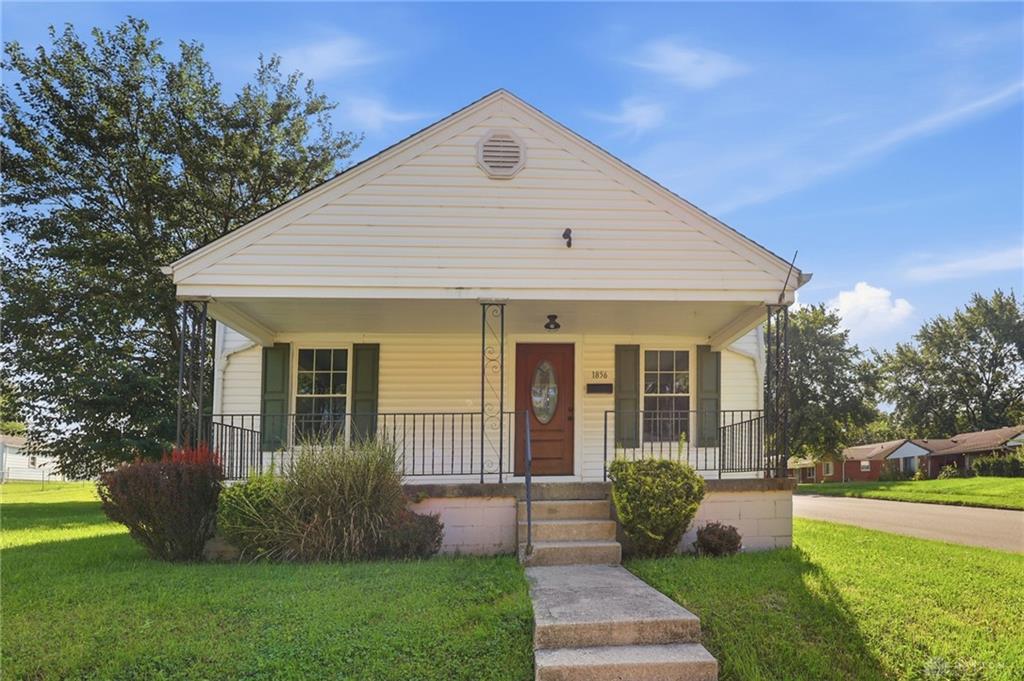 1856 Hazel Property Photo 1