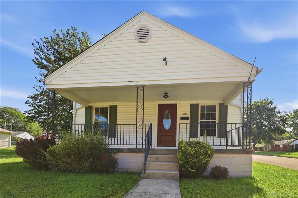 1856 Hazel Property Photo 2