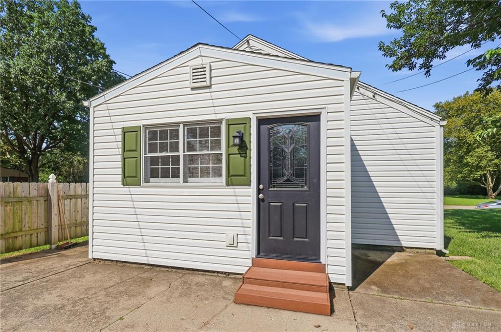 1856 Hazel Property Photo 32
