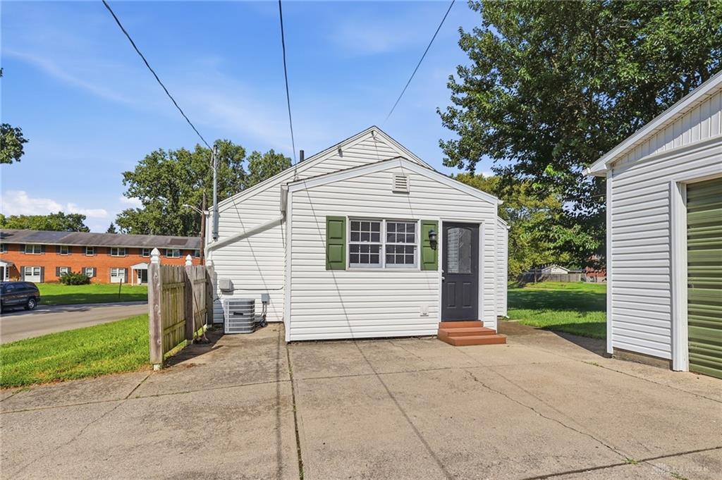 1856 Hazel Property Photo 33