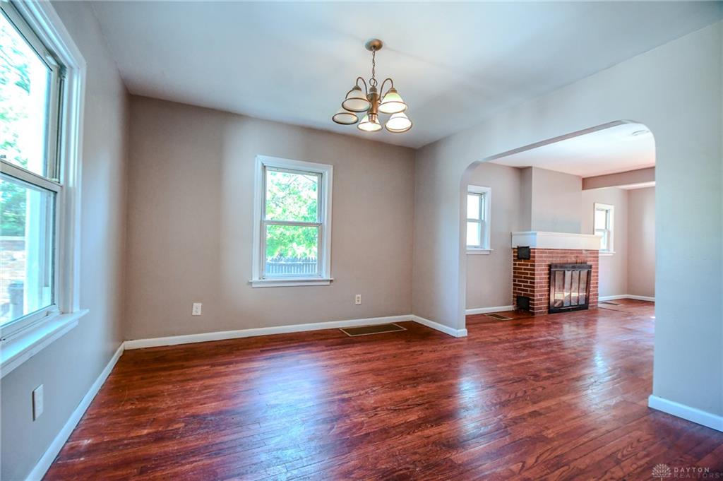 2901 Oakley Property Photo 11