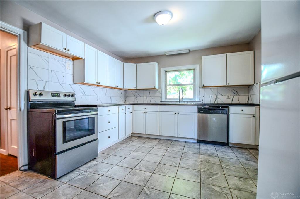 2901 Oakley Property Photo 12