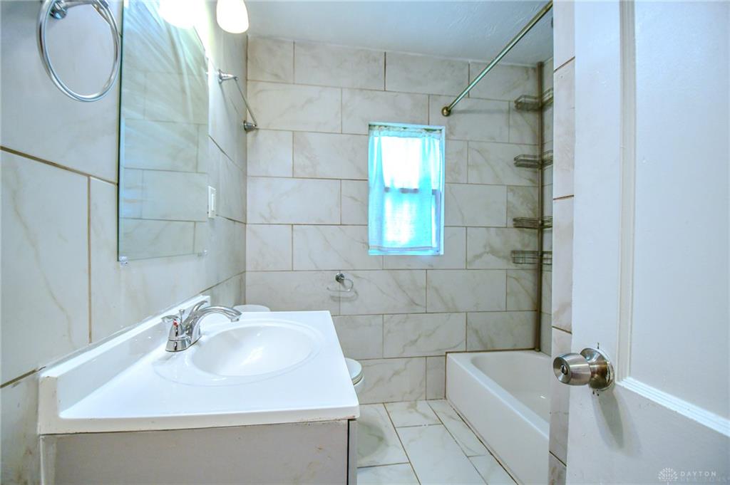 2901 Oakley Property Photo 15