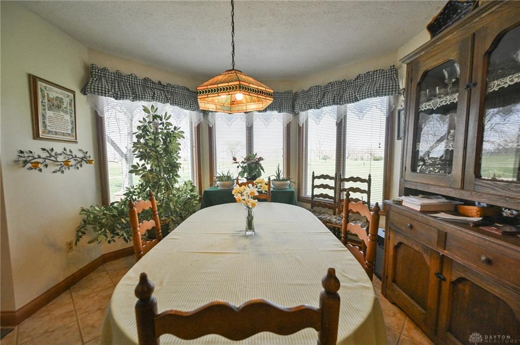 2633 Sugar Tree Property Photo 9