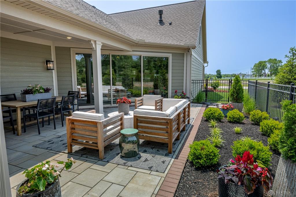 1464 Triple Crown Property Photo 46