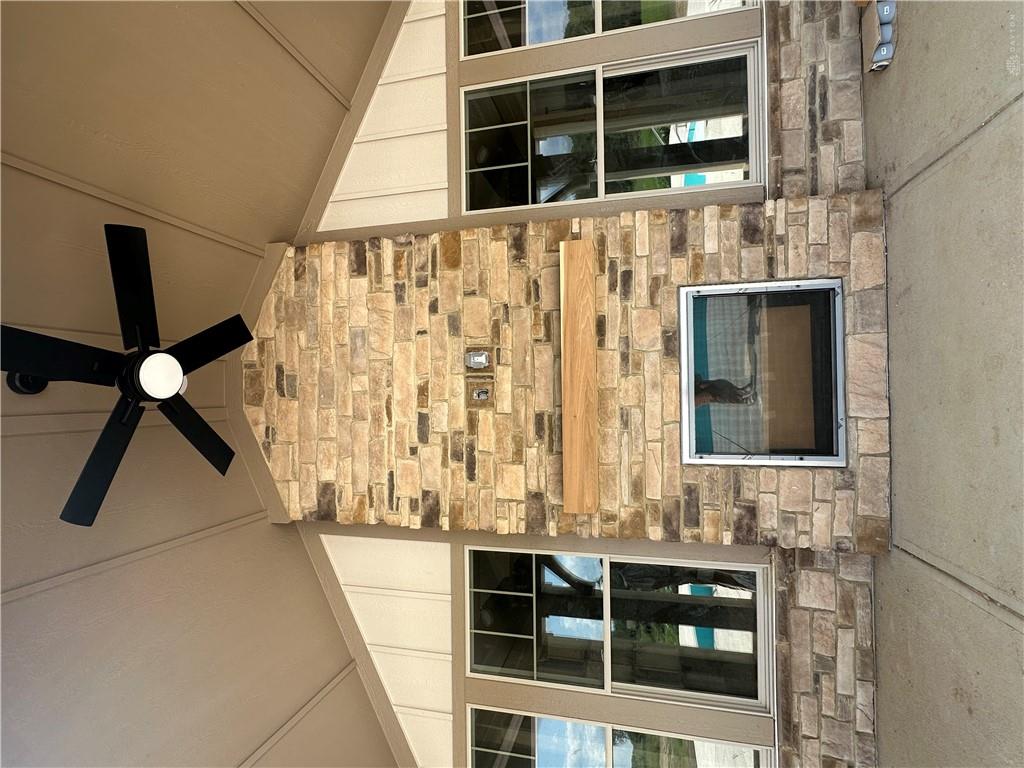 1464 Triple Crown Property Photo 78