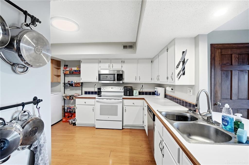 3302 Ultimate Property Photo 16