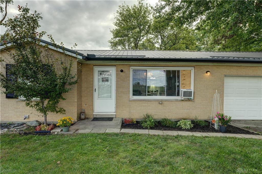 7446 Dull Property Photo 4