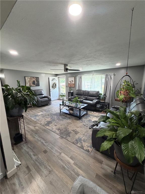 4526 Skylark Property Photo 3