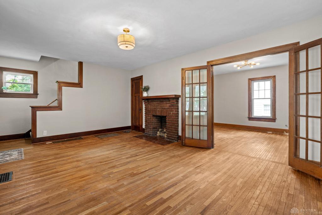710 Greenlawn Property Photo 6