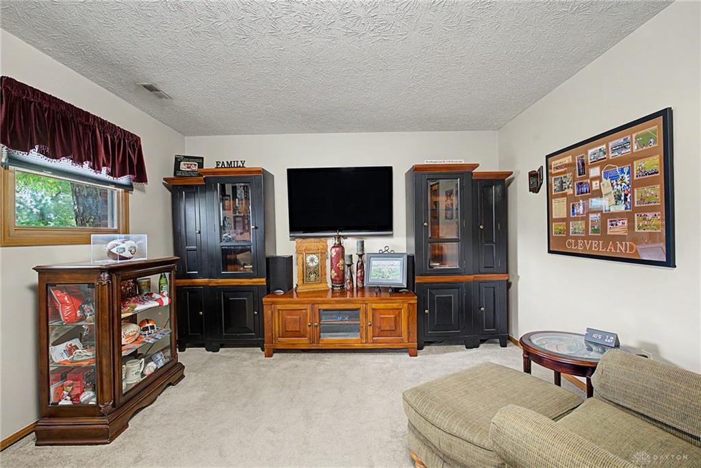 135 Baker Property Photo 20