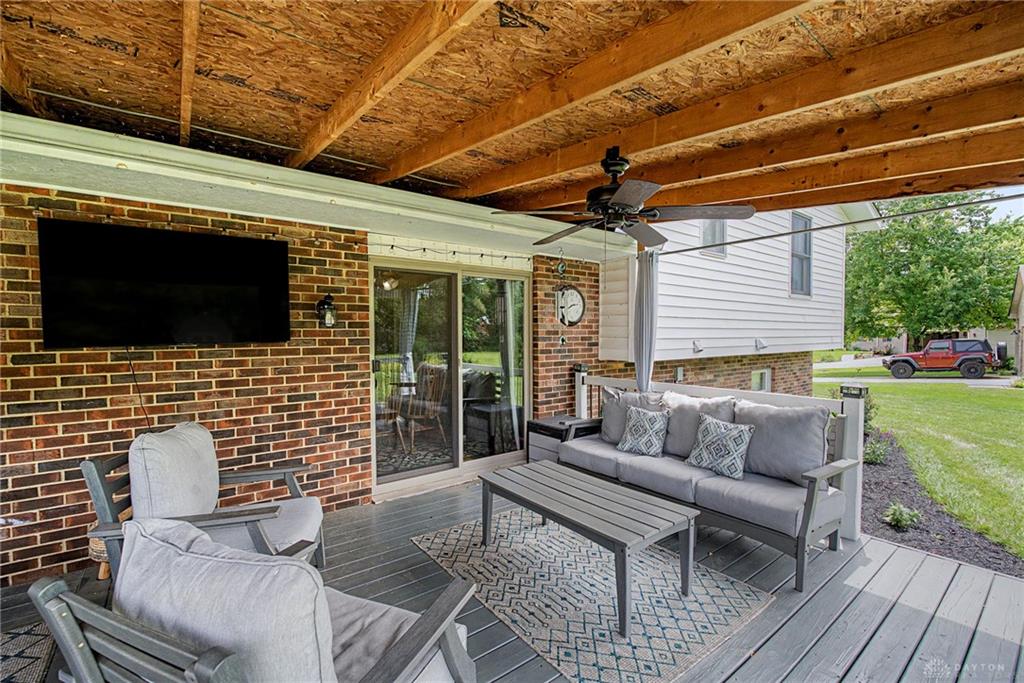 135 Baker Property Photo 24