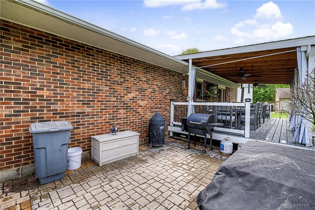 135 Baker Property Photo 27