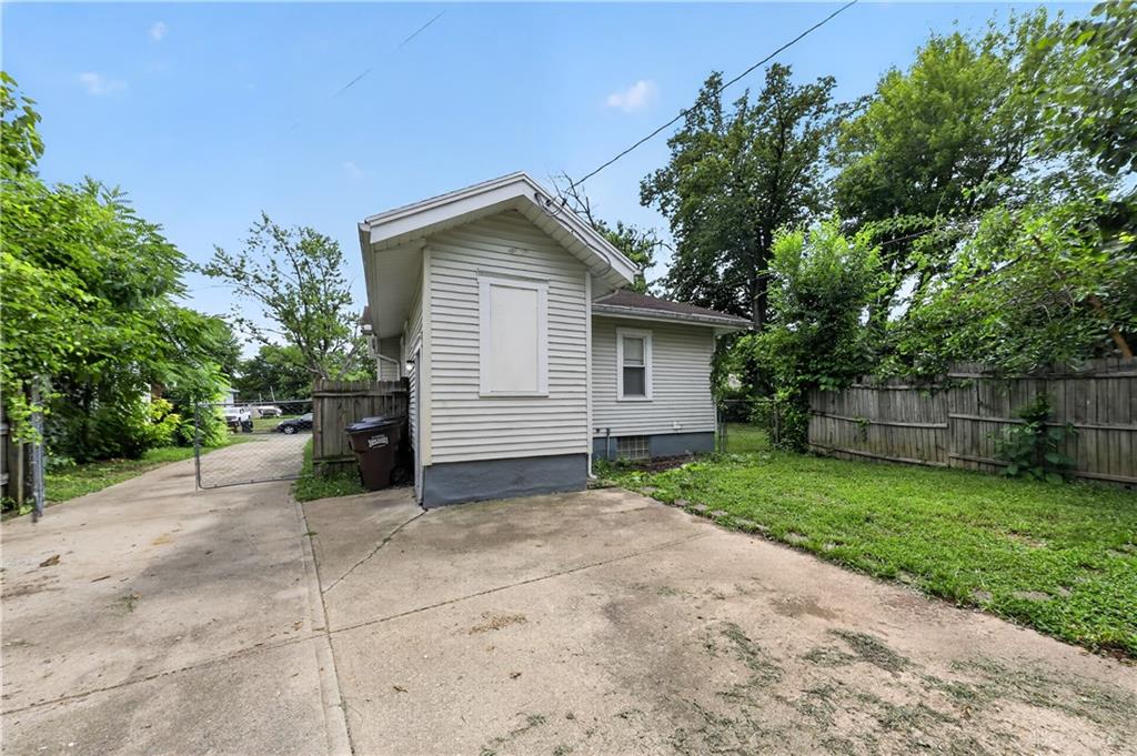 37 Redder Property Photo 16