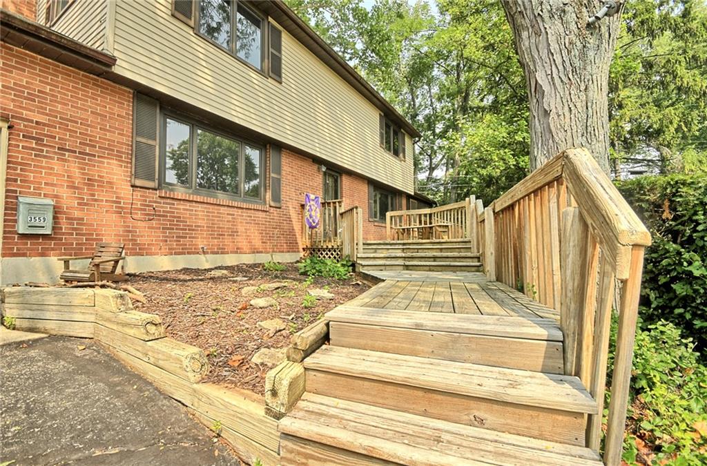 3559 Strathmoor Property Photo 2