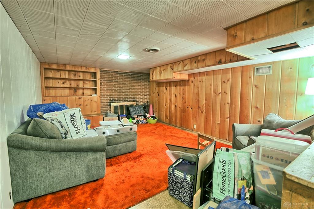 3559 Strathmoor Property Photo 36