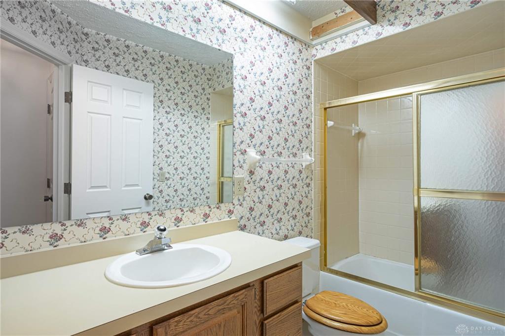 644 Pine Needles Property Photo 17