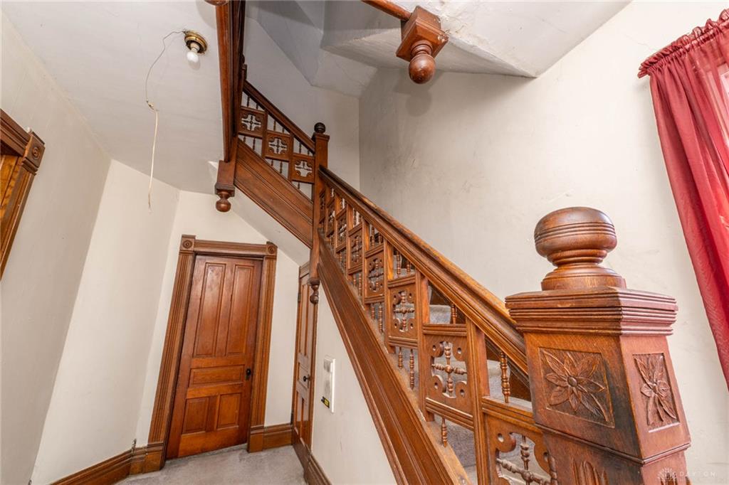 224 N Barron Property Photo 2