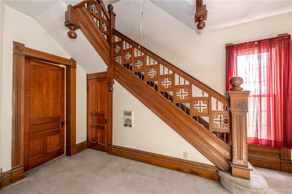 224 N Barron Property Photo 3
