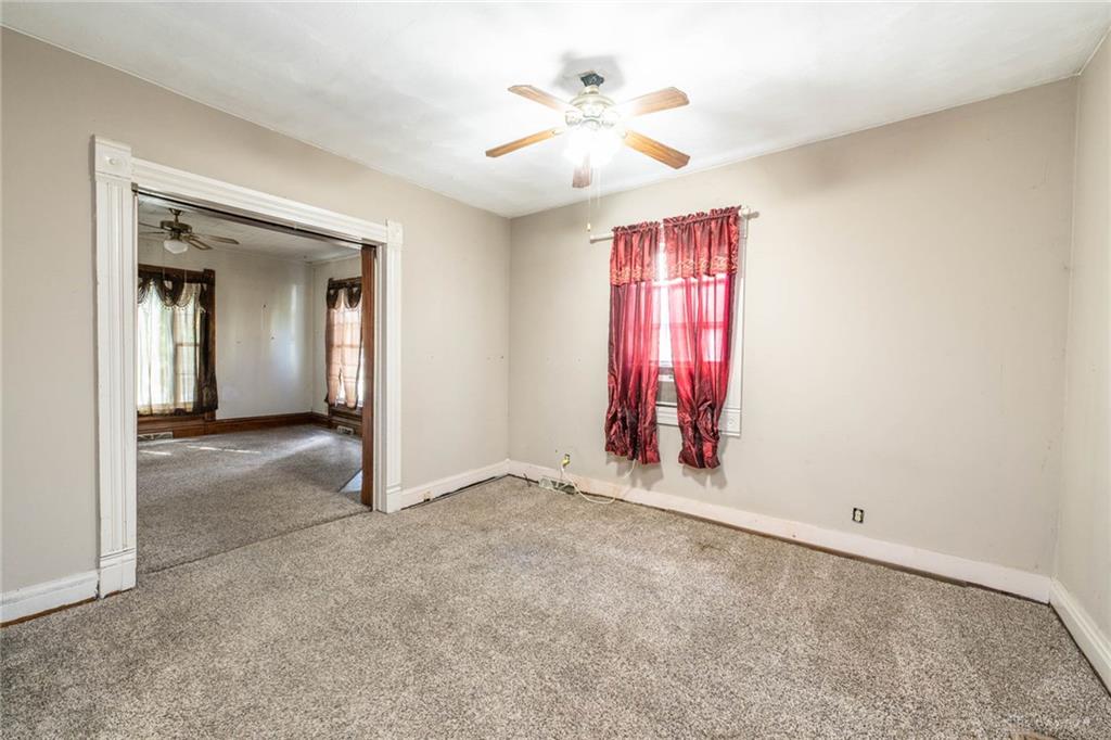 224 N Barron Property Photo 8