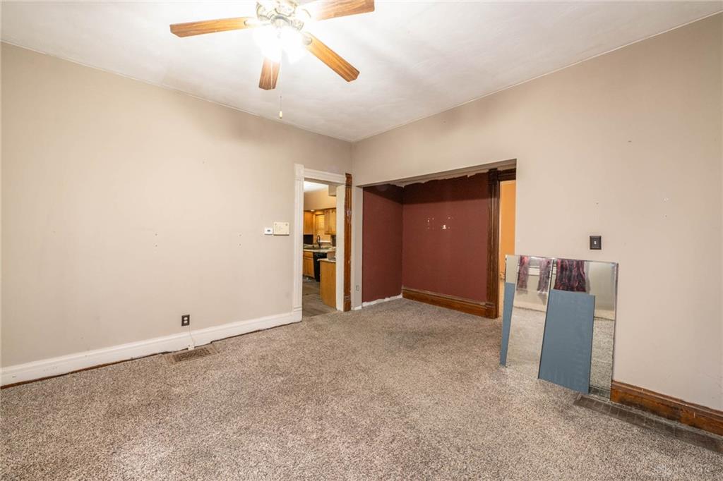 224 N Barron Property Photo 9