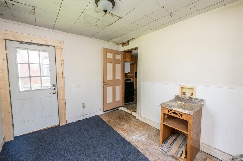 224 N Barron Property Photo 15