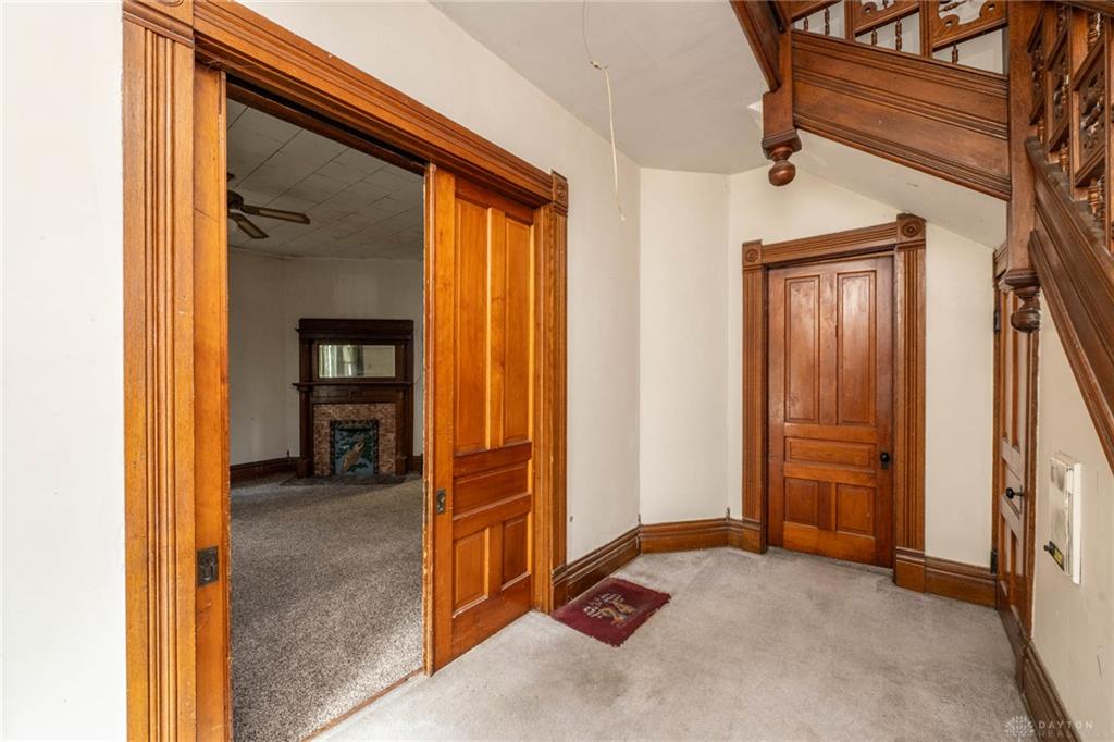 224 N Barron Property Photo 16
