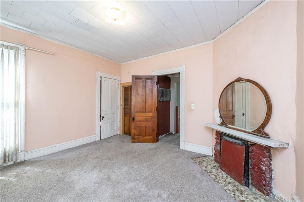 224 N Barron Property Photo 17