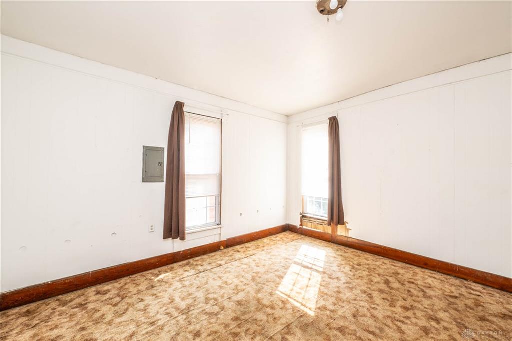224 N Barron Property Photo 28