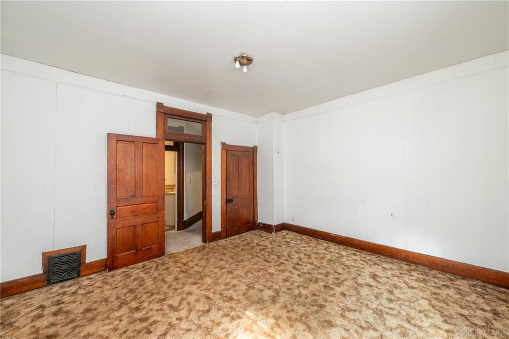 224 N Barron Property Photo 29