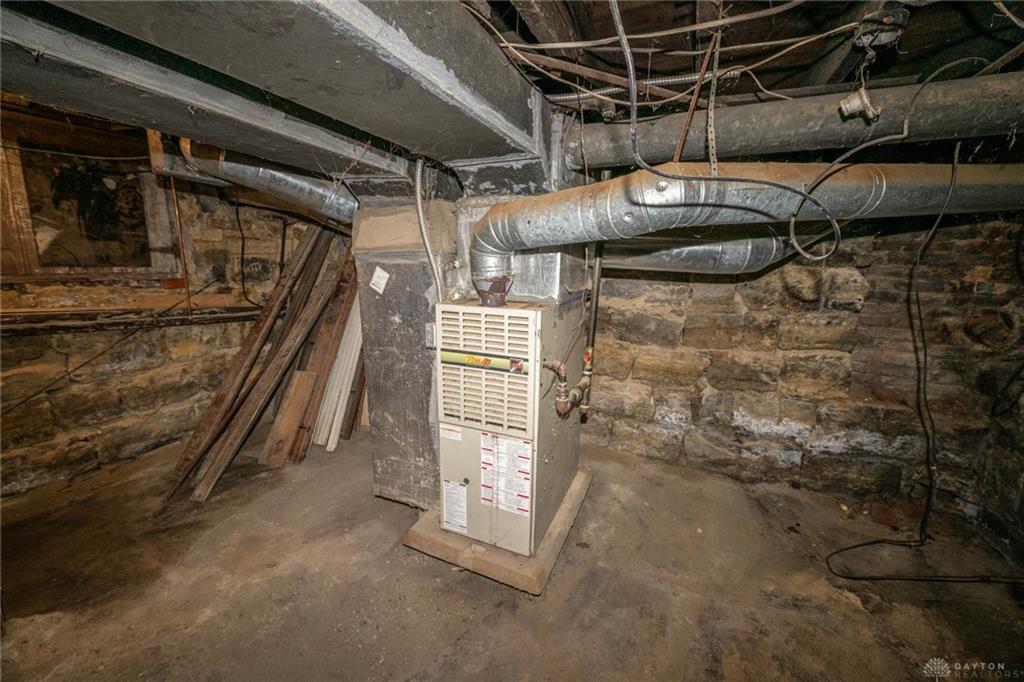 224 N Barron Property Photo 37