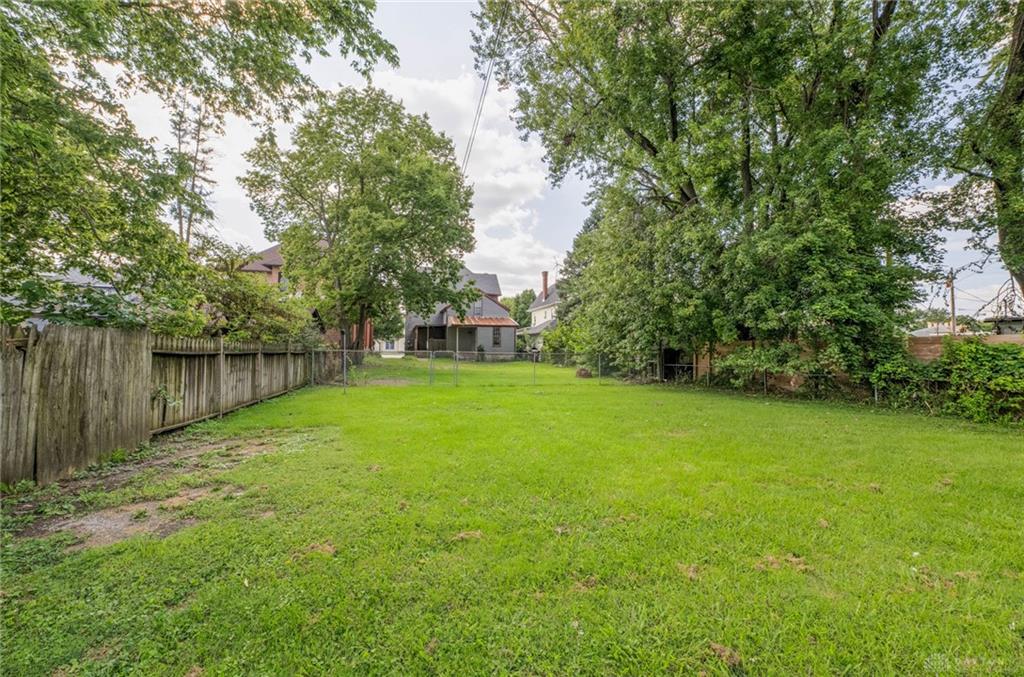 224 N Barron Property Photo 46