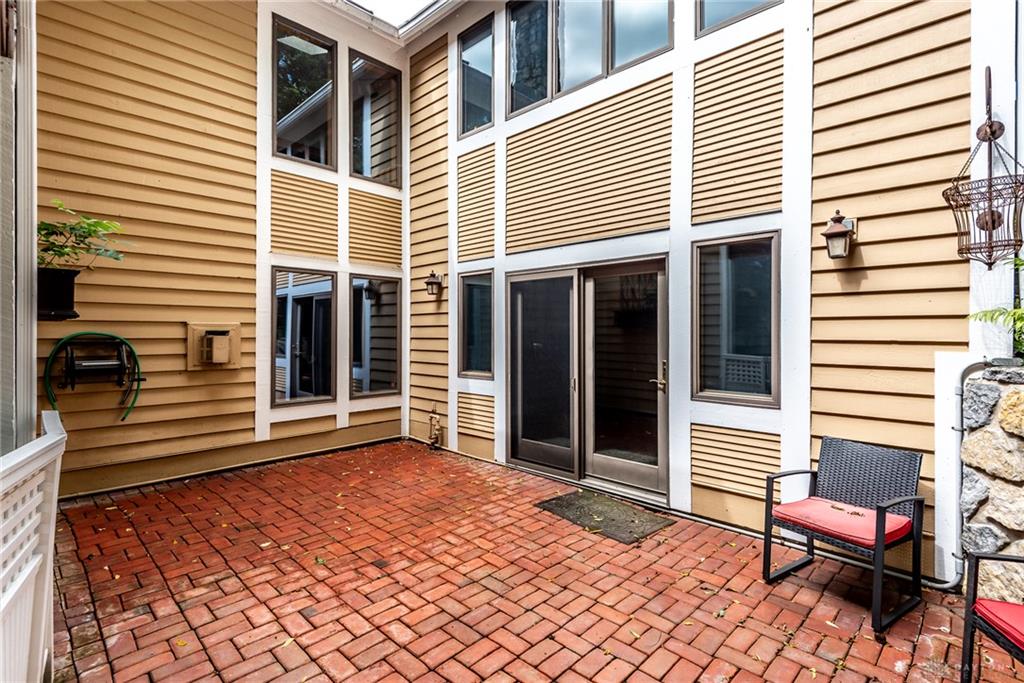 180 Eleanor Property Photo 46
