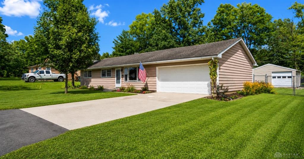 55 Apple Property Photo 1