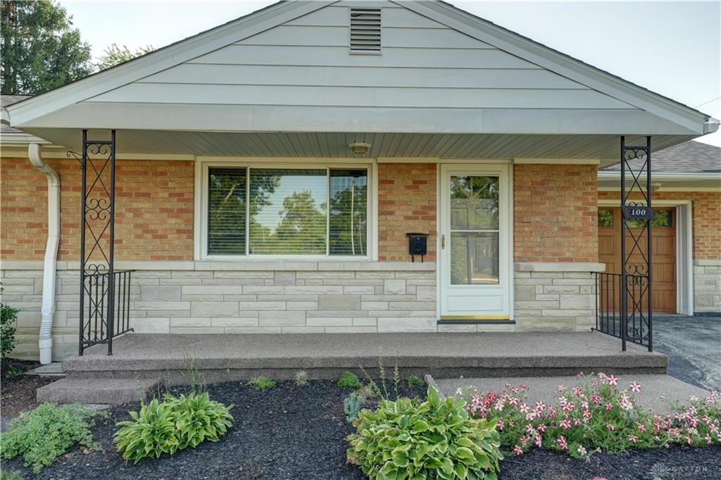 100 Avenue B Property Photo 5