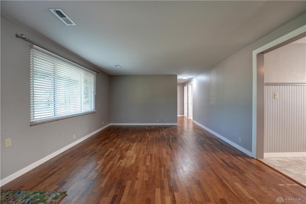 100 Avenue B Property Photo 11