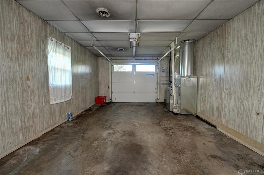 100 Avenue B Property Photo 23