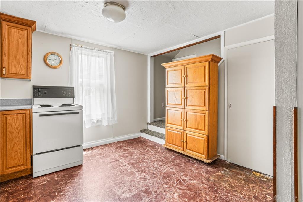 4952 Wildrose Property Photo 12