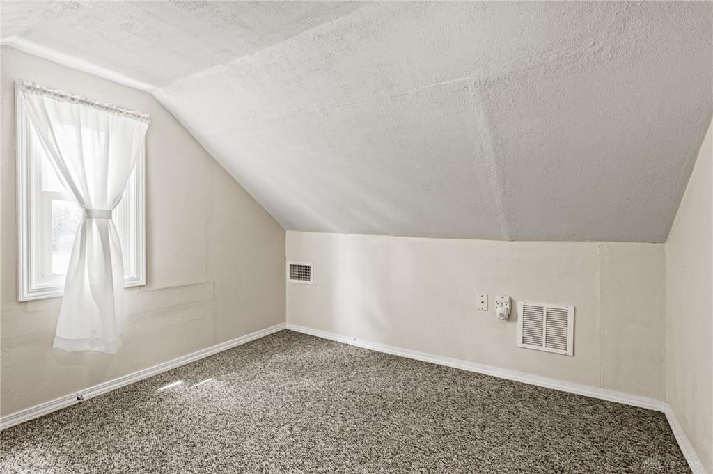 4952 Wildrose Property Photo 20