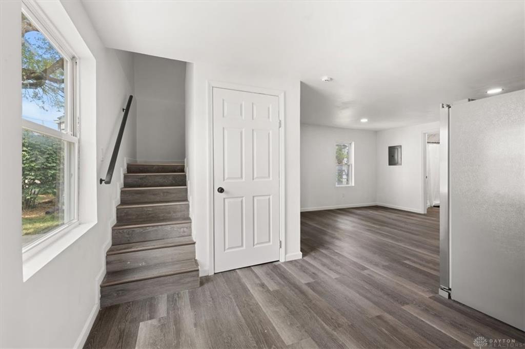 320 Morton Property Photo 11