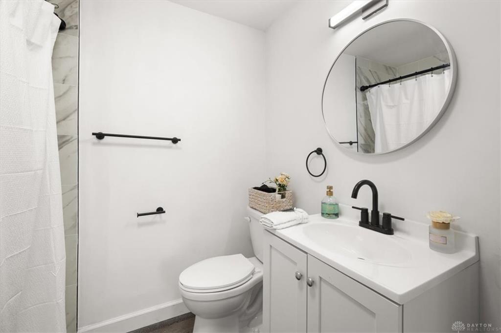 320 Morton Property Photo 16