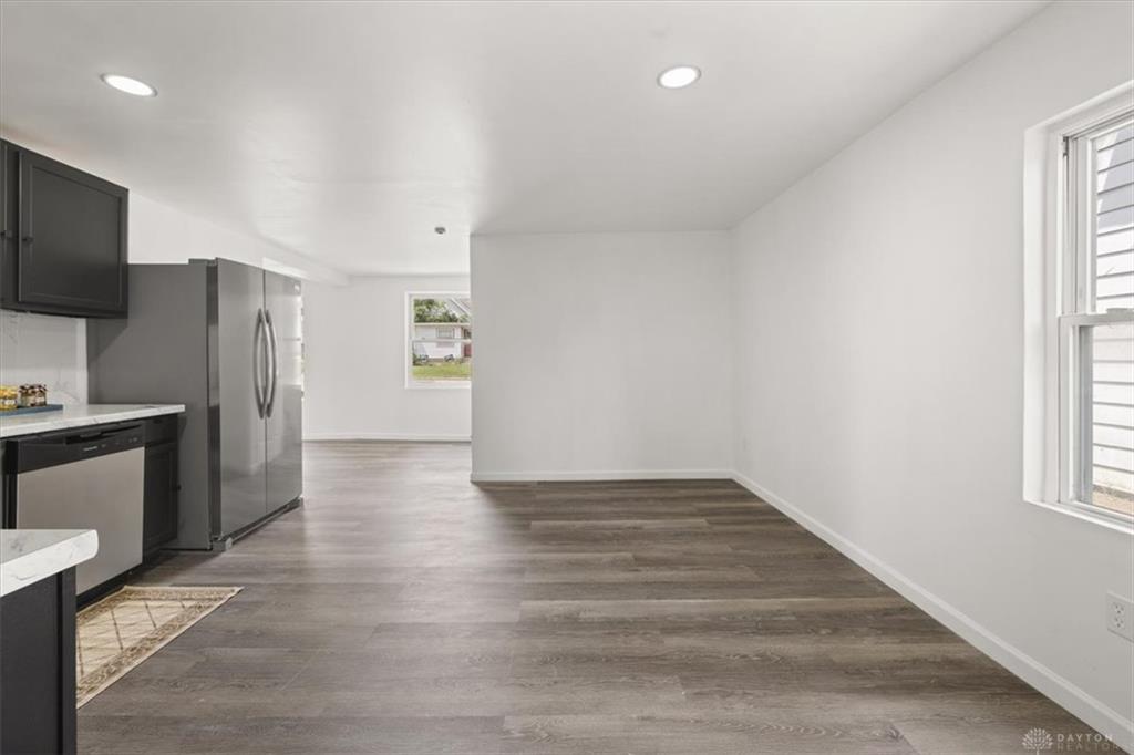 320 Morton Property Photo 18