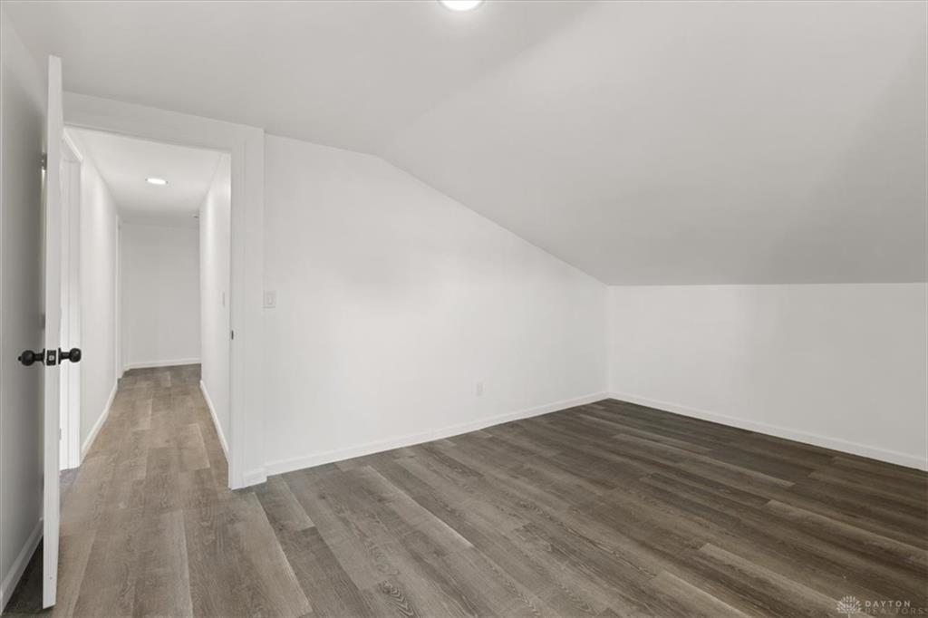 320 Morton Property Photo 25