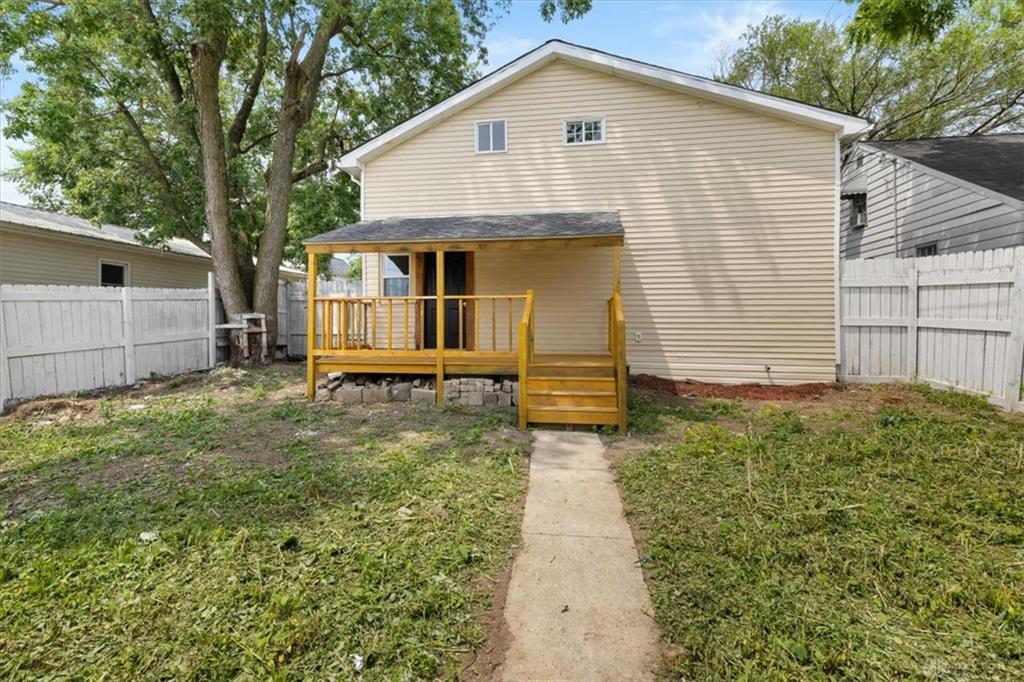 320 Morton Property Photo 32