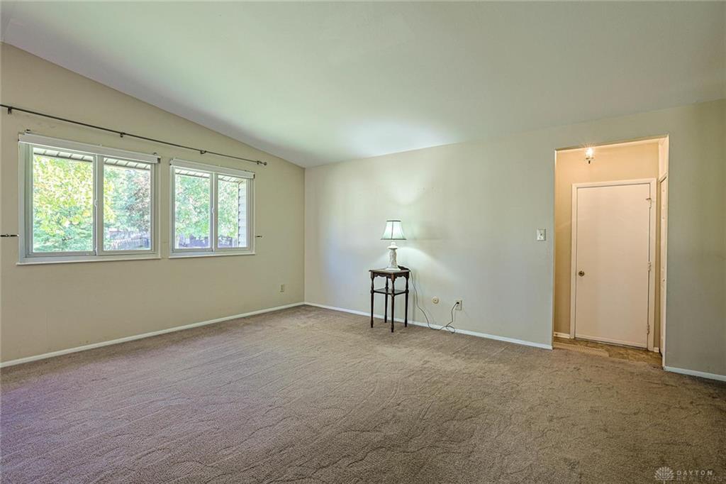 5932 Pine Glen Property Photo 7