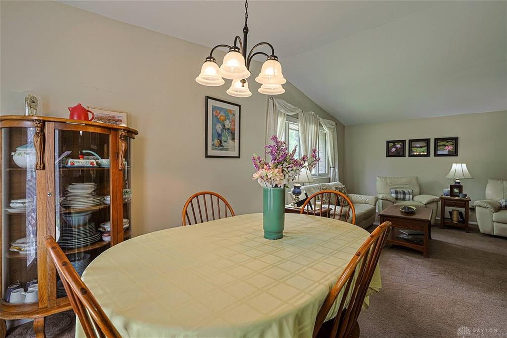 5932 Pine Glen Property Photo 9