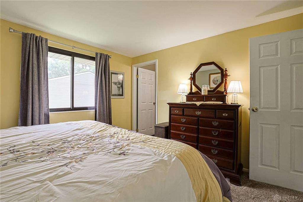 5932 Pine Glen Property Photo 15