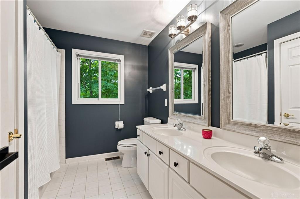 866 Miami Ridge Property Photo 33